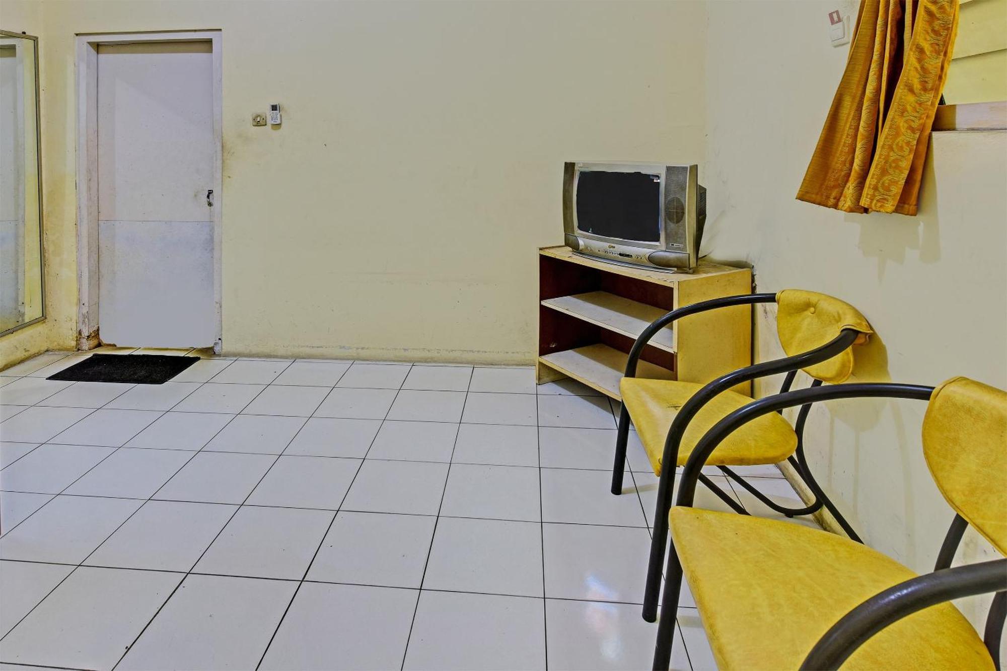 Spot On 91372 Wisma Bulin Purwokerto Esterno foto