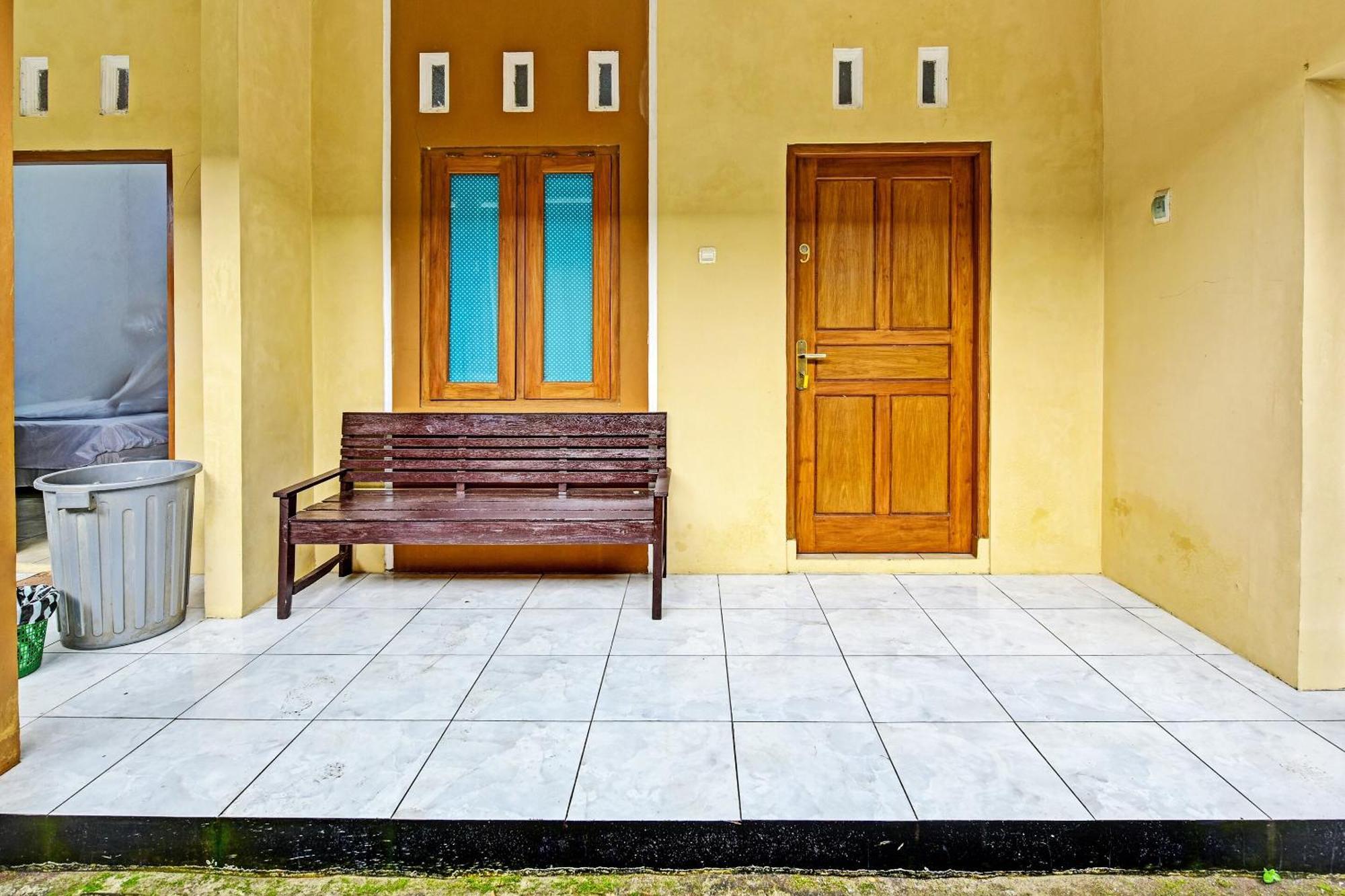 Spot On 91372 Wisma Bulin Purwokerto Esterno foto
