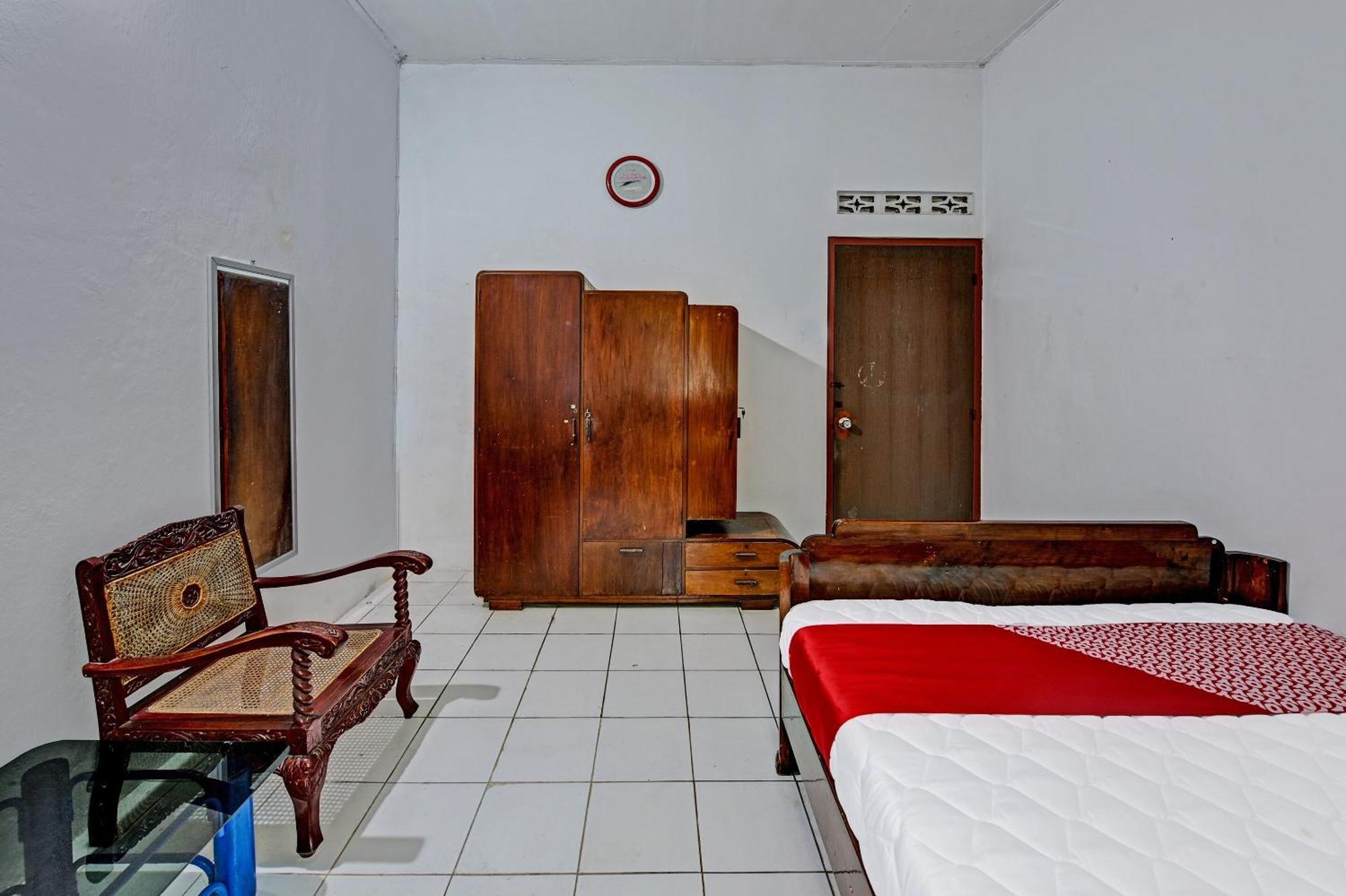 Spot On 91372 Wisma Bulin Purwokerto Esterno foto